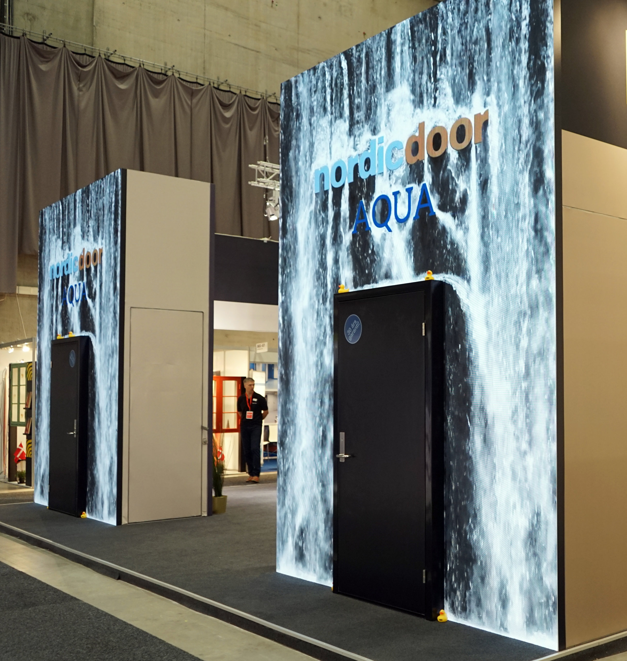 Nyhet – AQUA våtromsdør
