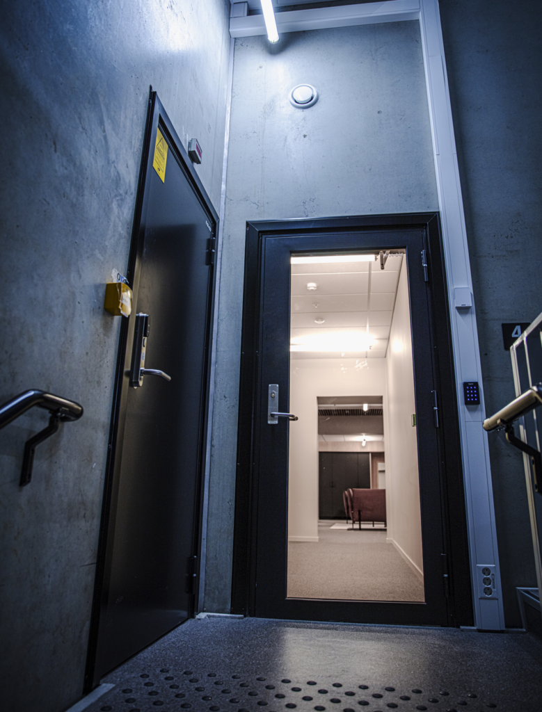 Uten-navn-3-779x1024